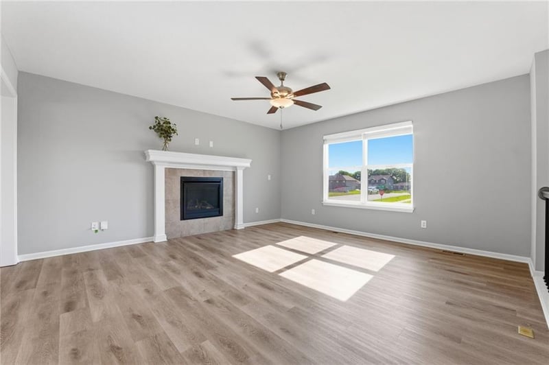 700 Summer Dawn Cir, Belton, MO 64012