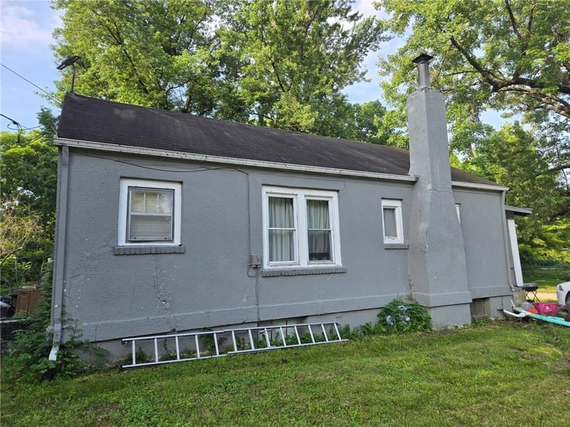 1200 Oak Hill Ave, Lawrence, KS 66044