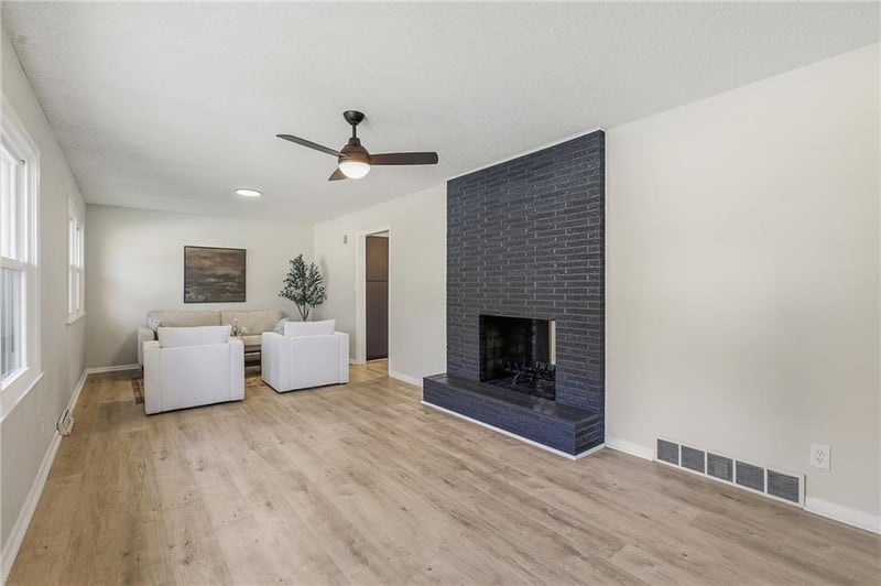 7745 Yecker Ave, Kansas City, KS 66109