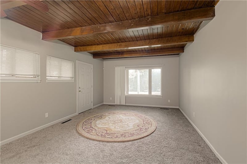 6401 Roswell Ave, Kansas City, KS 66104