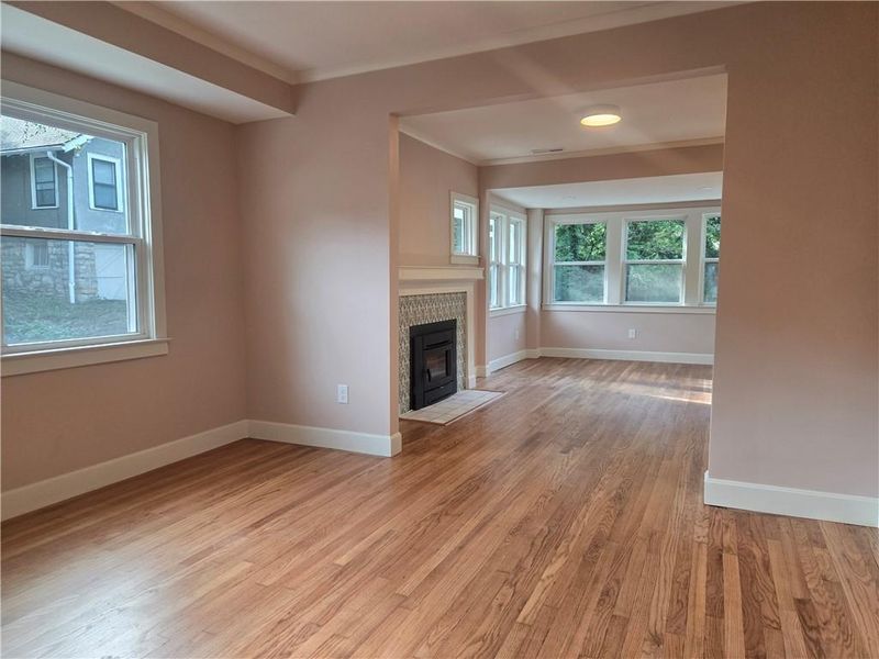 714 E 54th Ter, Kansas City, MO 64110