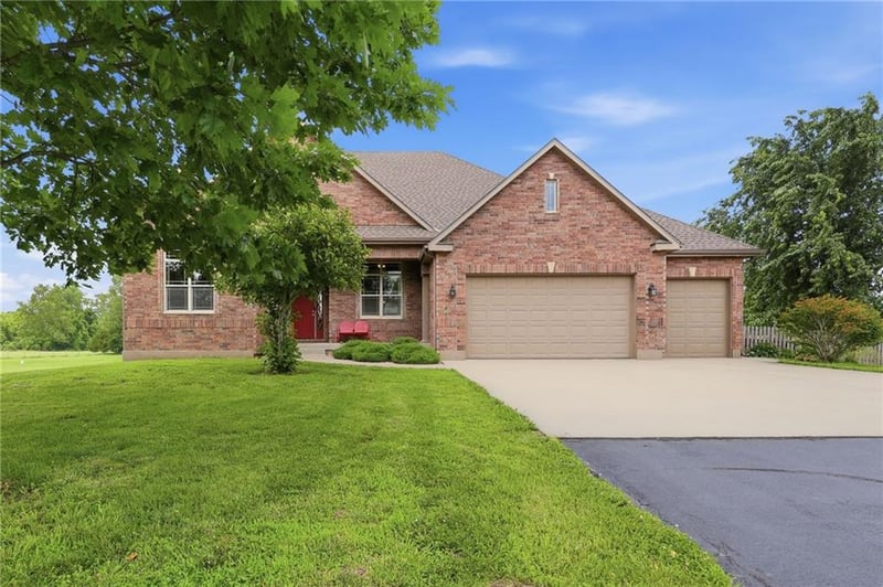 31502 E Heidelberger Rd, Buckner, MO 64016