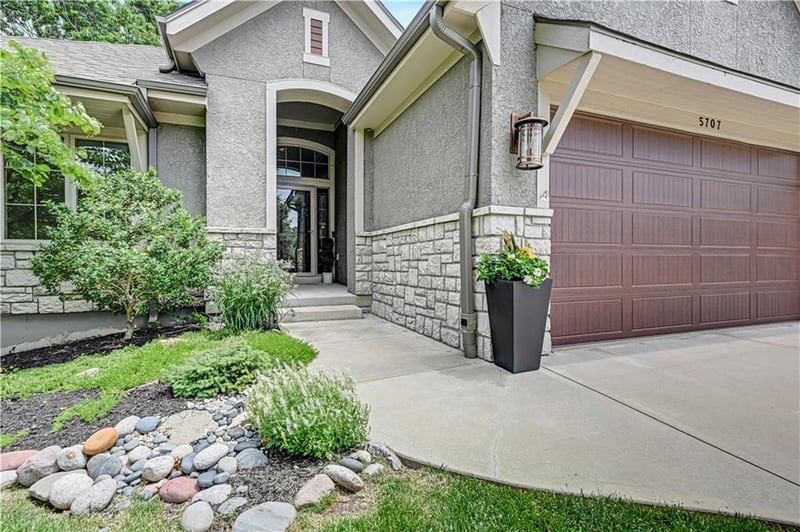 5707 Constance St, Shawnee, KS 66216