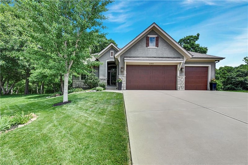 5707 Constance St, Shawnee, KS 66216