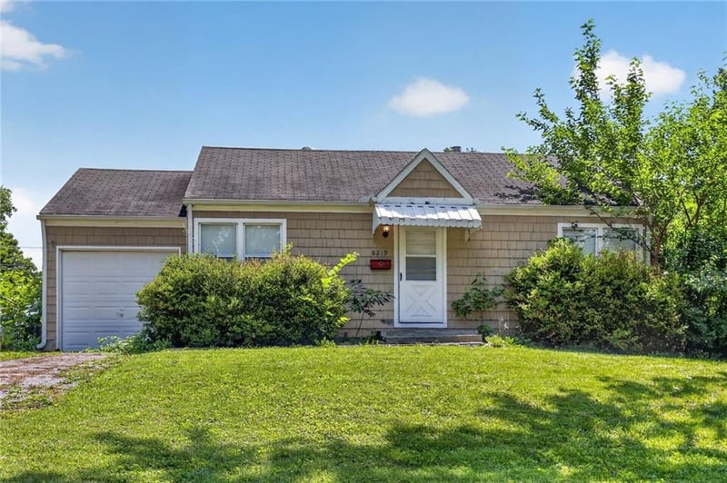 8219 Woodward St, Overland Park, KS 66204