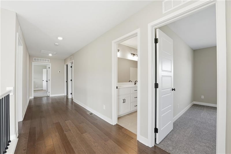 1205 Sendera Trl, Raymore, MO 64083