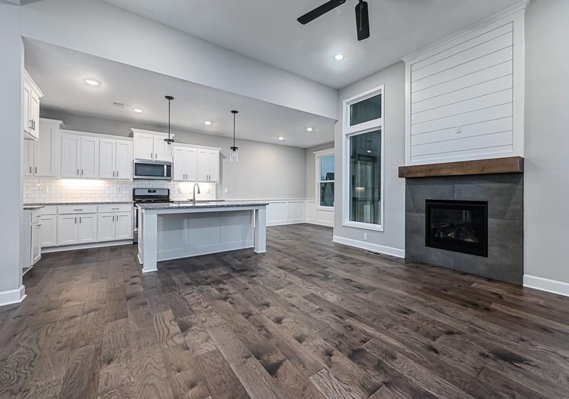 15601 Austin Ct, Basehor, KS 66007
