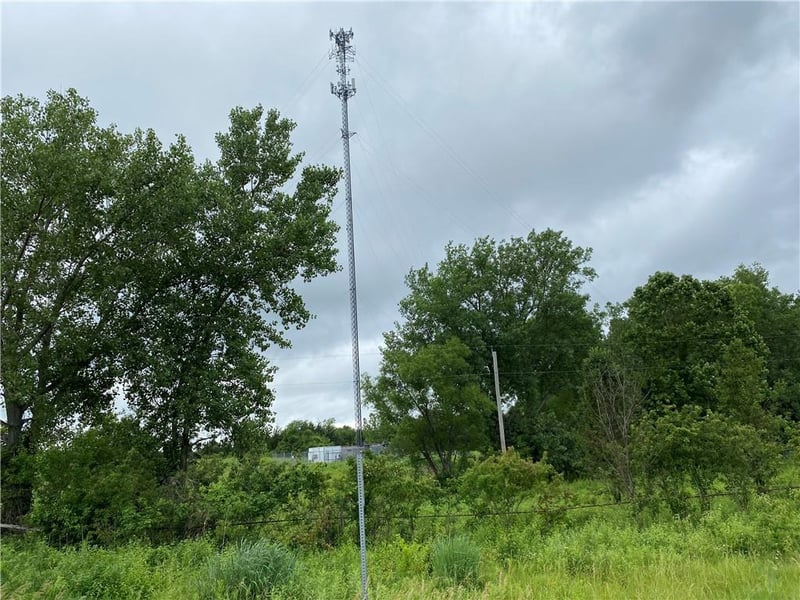 22172 Lone Elm Rd, Spring Hill, KS 66083