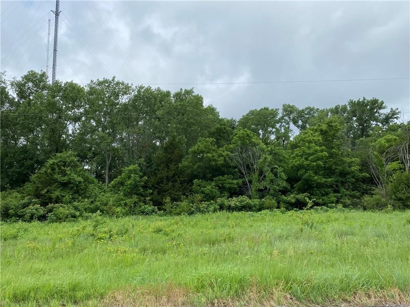 22172 Lone Elm Rd, Spring Hill, KS 66083
