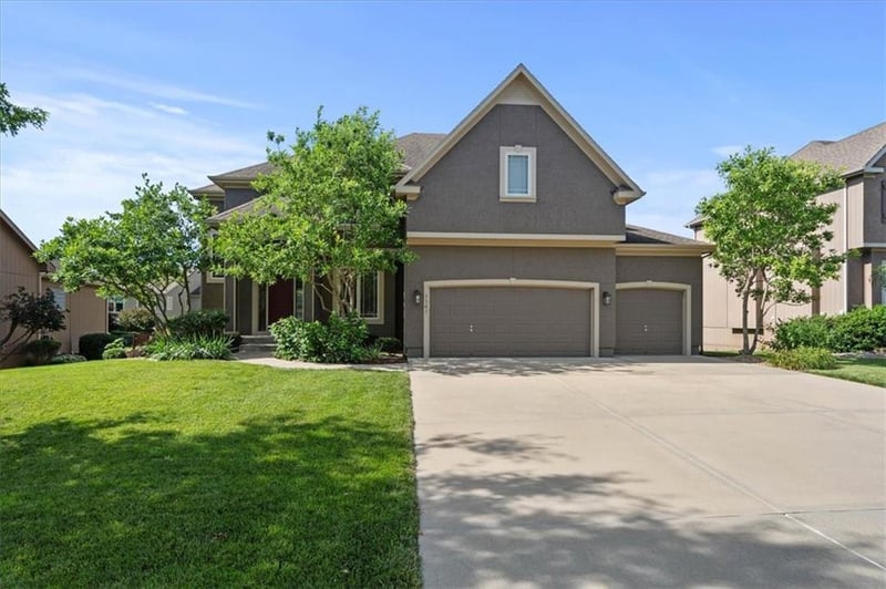 3107 W 155th Ter, Overland Park, KS 66224