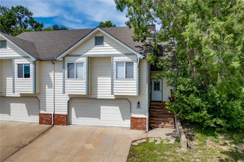 3410 Augusta Dr, Lawrence, KS 66047