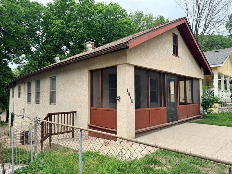 2750 Lister Ave, Kansas City, MO 64128