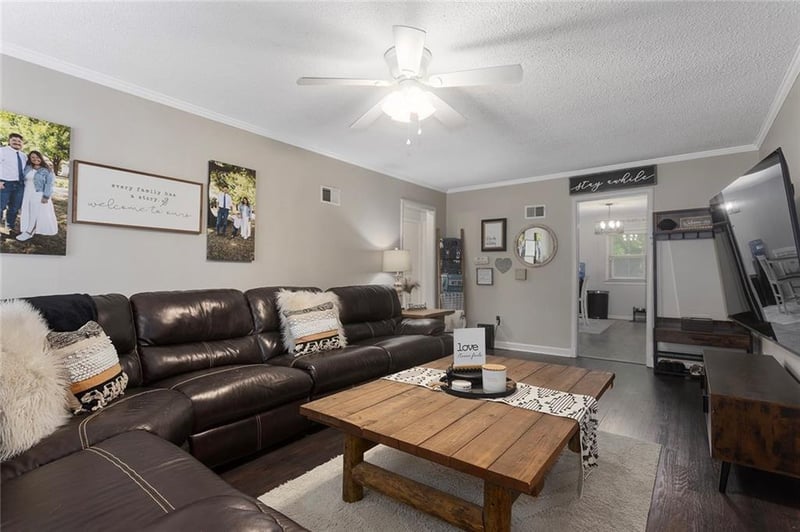8106 NW Mo 9 Hw, Parkville, MO 64152