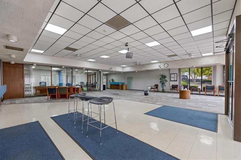 6100 Troost Ave, Kansas City, MO 64110