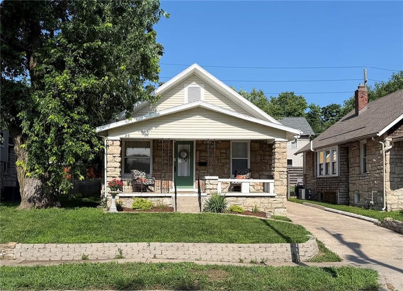 4329 State Line Rd, Kansas City, MO 64111