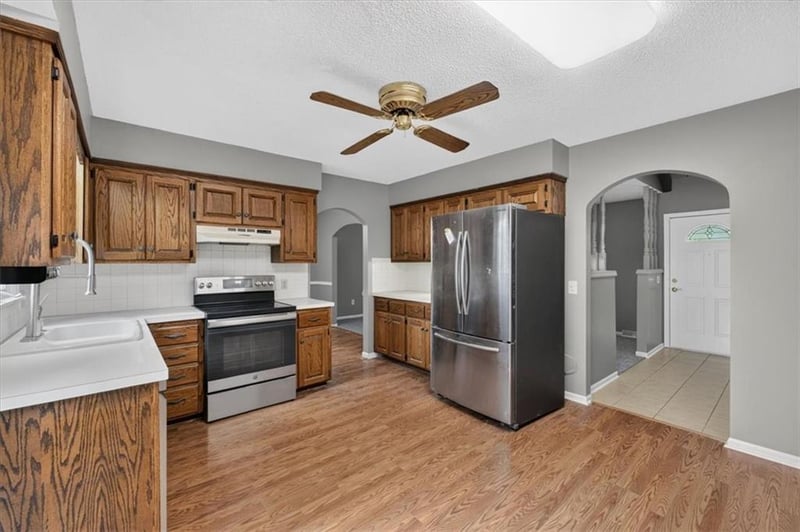 8107 Noland Rd, Lenexa, KS 66215