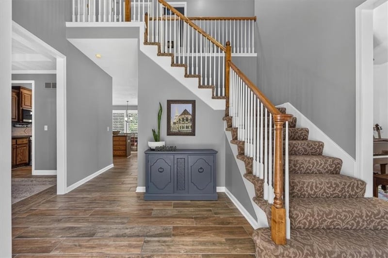 21614 W 96th St, Lenexa, KS 66220
