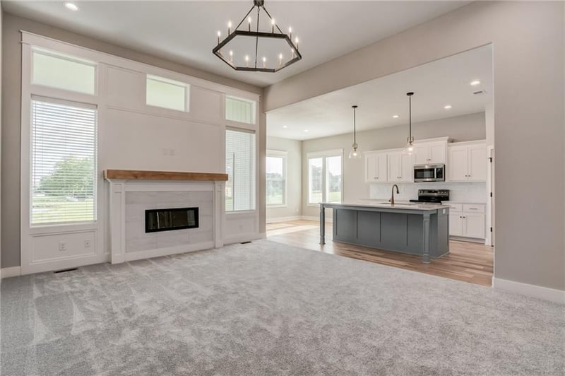 18722 W 169th Ter, Olathe, KS 66062