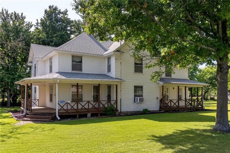 406 N Center Ave, Parker, KS 66072