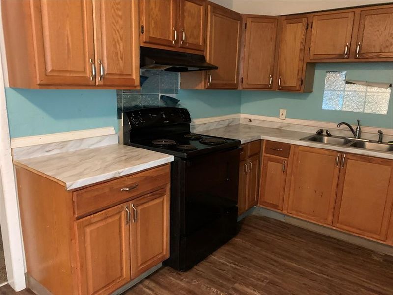 6906 E 114th Ter, Kansas City, MO 64134