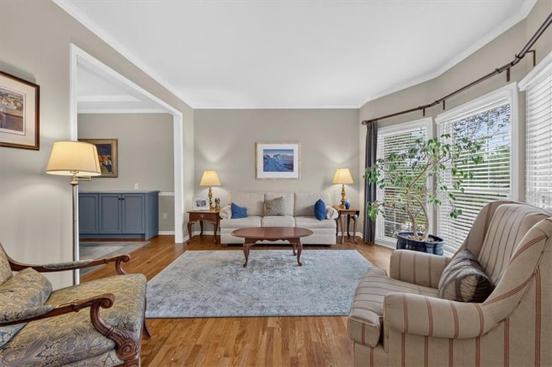 13139 Kessler St, Overland Park, KS 66213
