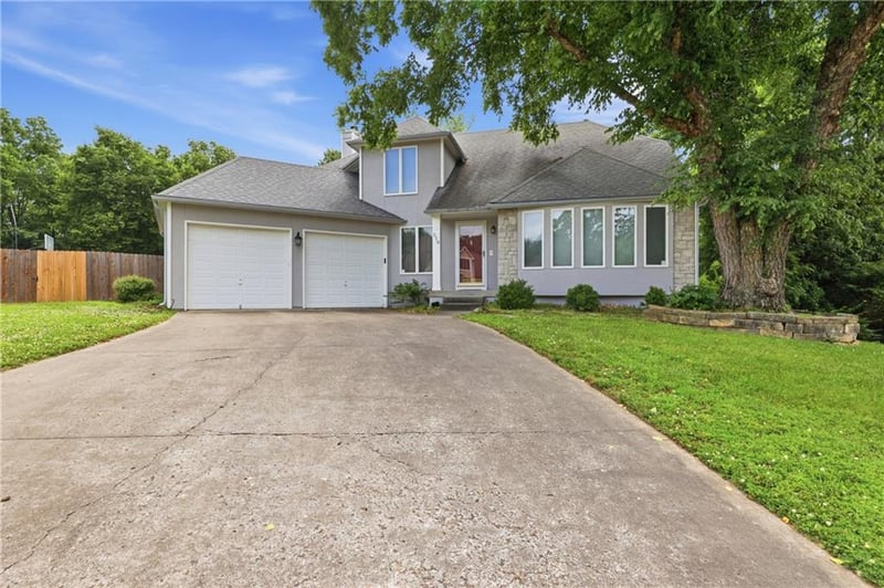518 Edgewood Dr, Warrensburg, MO 64093