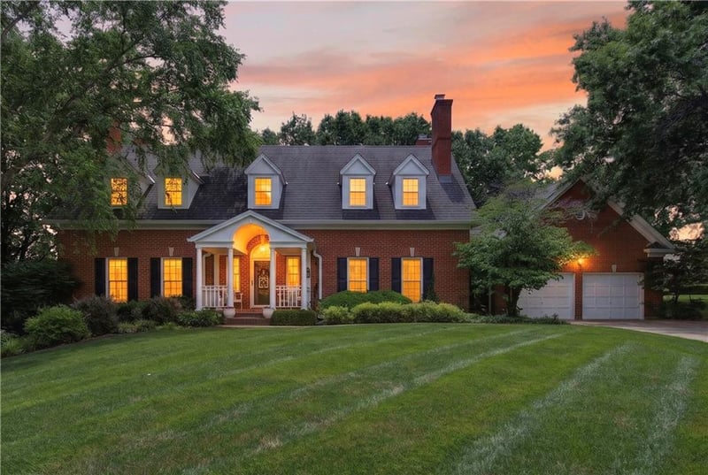 11012 Buena Vista St, Leawood, KS 66211