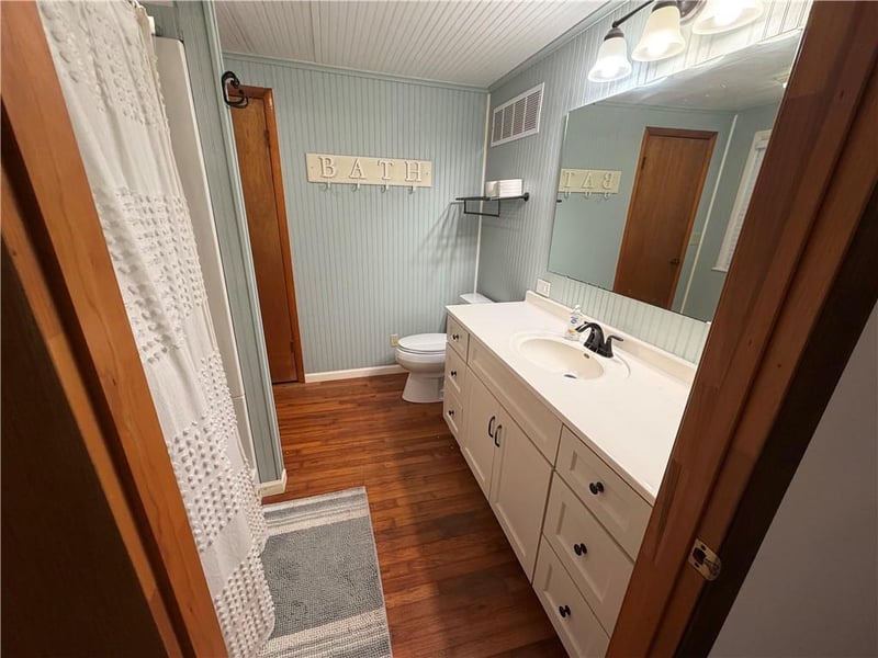 452 Fieldcrest Dr, Pittsburg, KS 66762