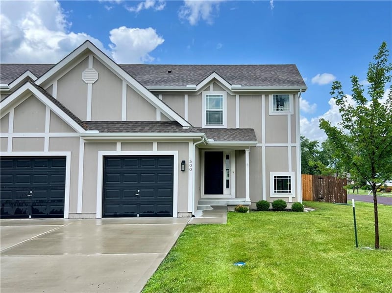 500 W Lawrence Ave, Spring Hill, KS 66083