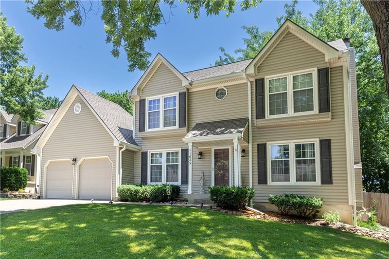 11629 Bond St, Overland Park, KS 66210