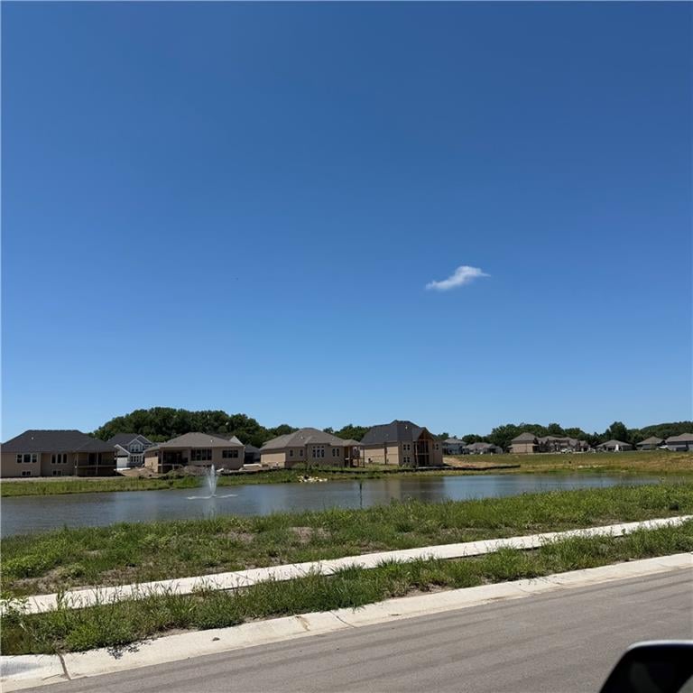 2335 Foxtail Dr, Kearney, MO 64060