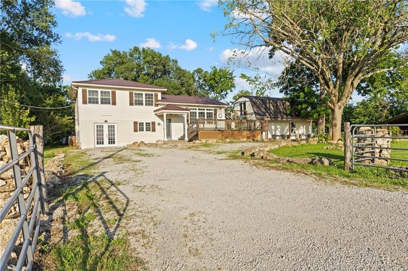 1143 227th St, Fort Scott, KS 66701