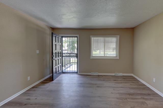 4629 Elmwood Ave, Kansas City, MO 64130