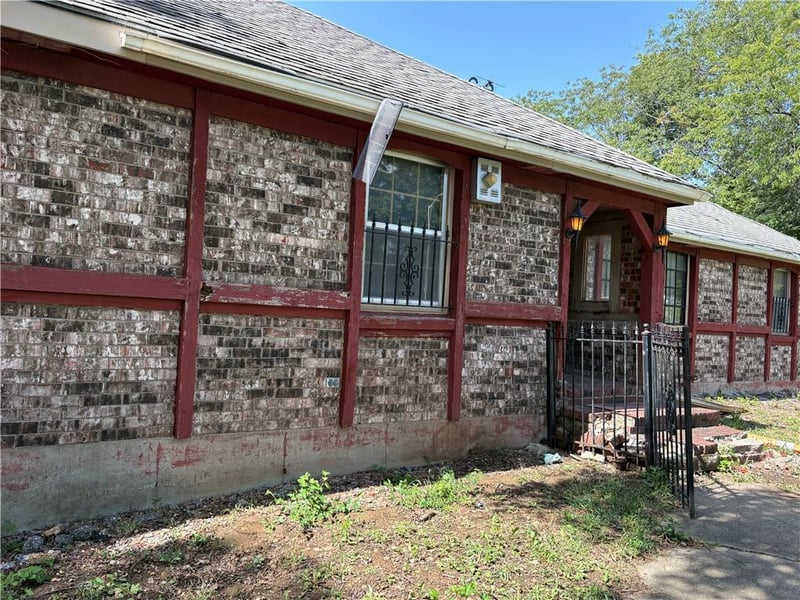 6940 Renner Rd, Shawnee, KS 66217