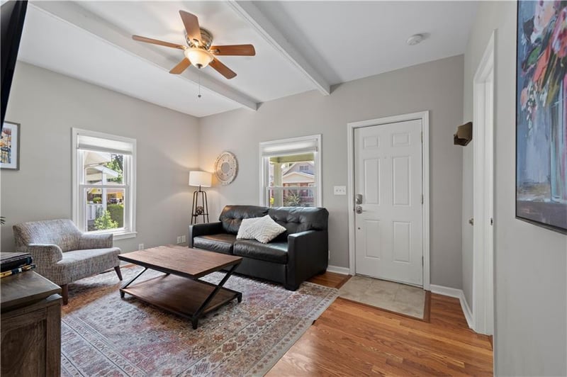 4409 Bell St, Kansas City, MO 64111