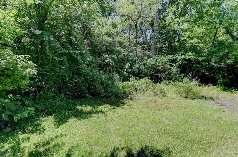 11511 Ridge Dr, Independence, MO 64054