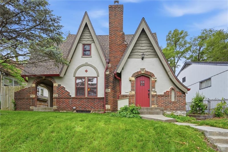 6656 Paseo Blvd, Kansas City, MO 64132
