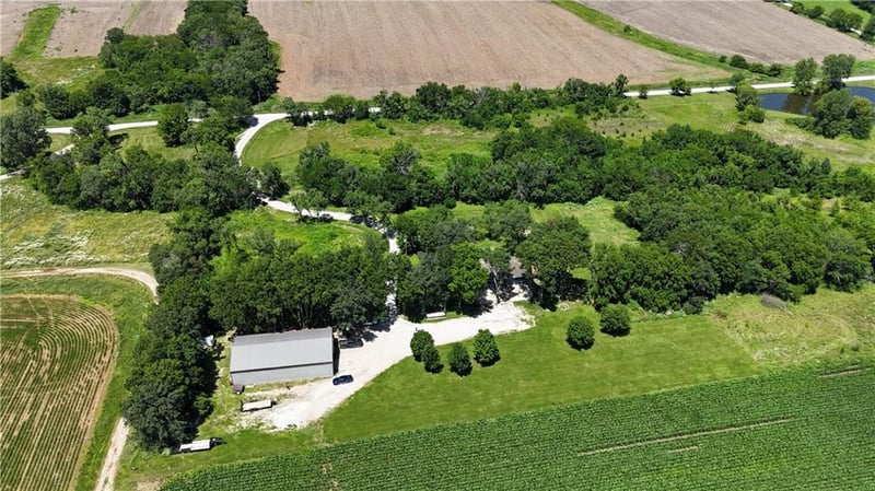 6301 E 285th St, Freeman, MO 64746