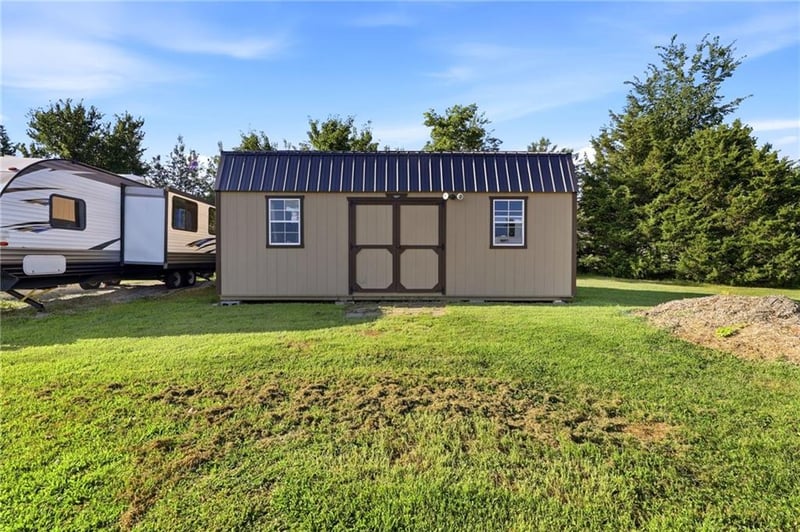 211 NW 415 Rd, Warrensburg, MO 64093