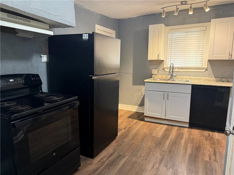 4245 Paseo Blvd, Kansas City, MO 64110