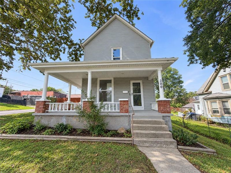 200 N 16th St, Kansas City, KS 66102