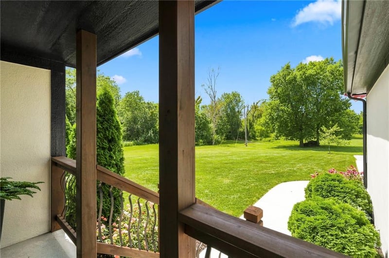 16901 E 215th St, Peculiar, MO 64078