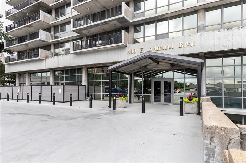 600 Admiral Blvd #803, Kansas City, MO 64106