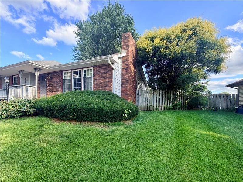 2914 Kimbrough St, St Joseph, MO 64506
