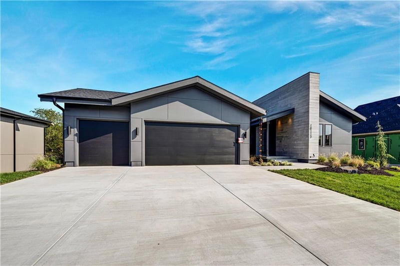 18113 Cody St, Overland Park, KS 66013