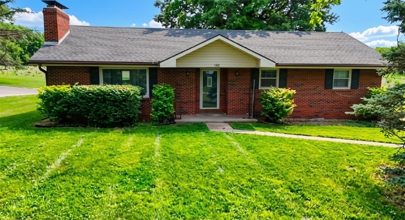 1305 S Us 71 Hw, Savannah, MO 64485