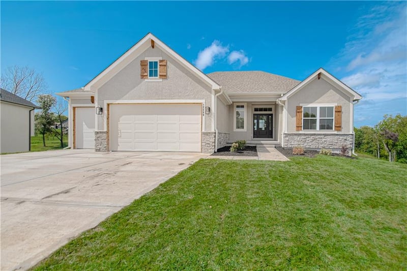 12480 Appaloosa St, Platte City, MO 64079