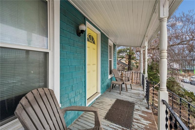 2516 Charlotte St, Kansas City, MO 64108