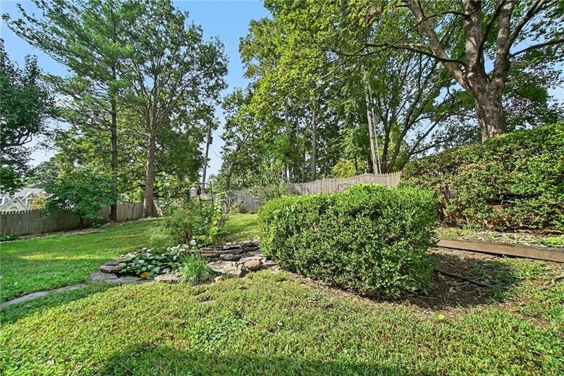 5710 N Spruce Ave, Kansas City, MO 64119