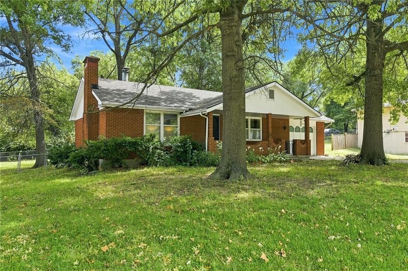 2509 10th Ave, Leavenworth, KS 66048